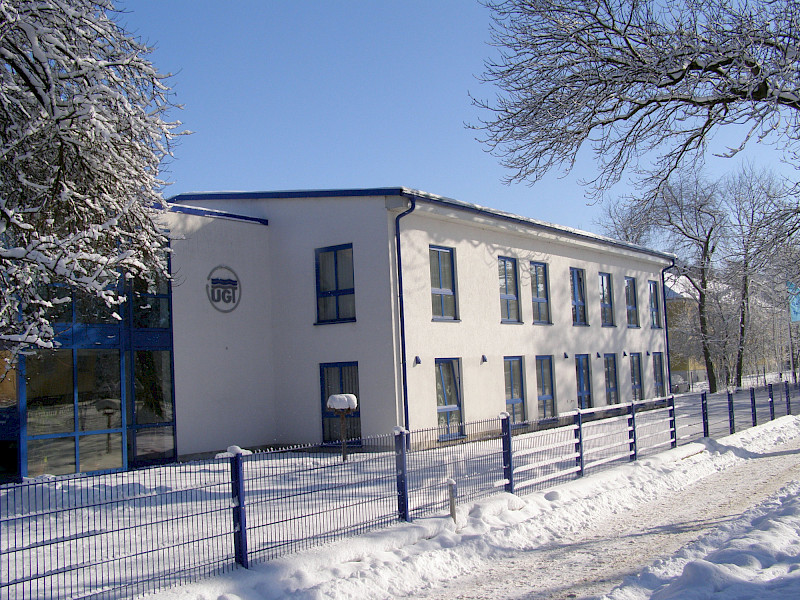 1999